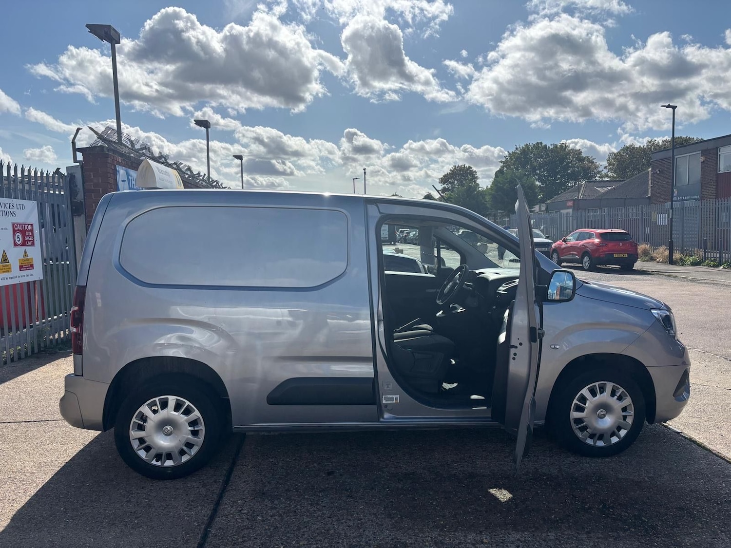 Used Vauxhall Combo 2019 for sale - 76441809: Photo 16