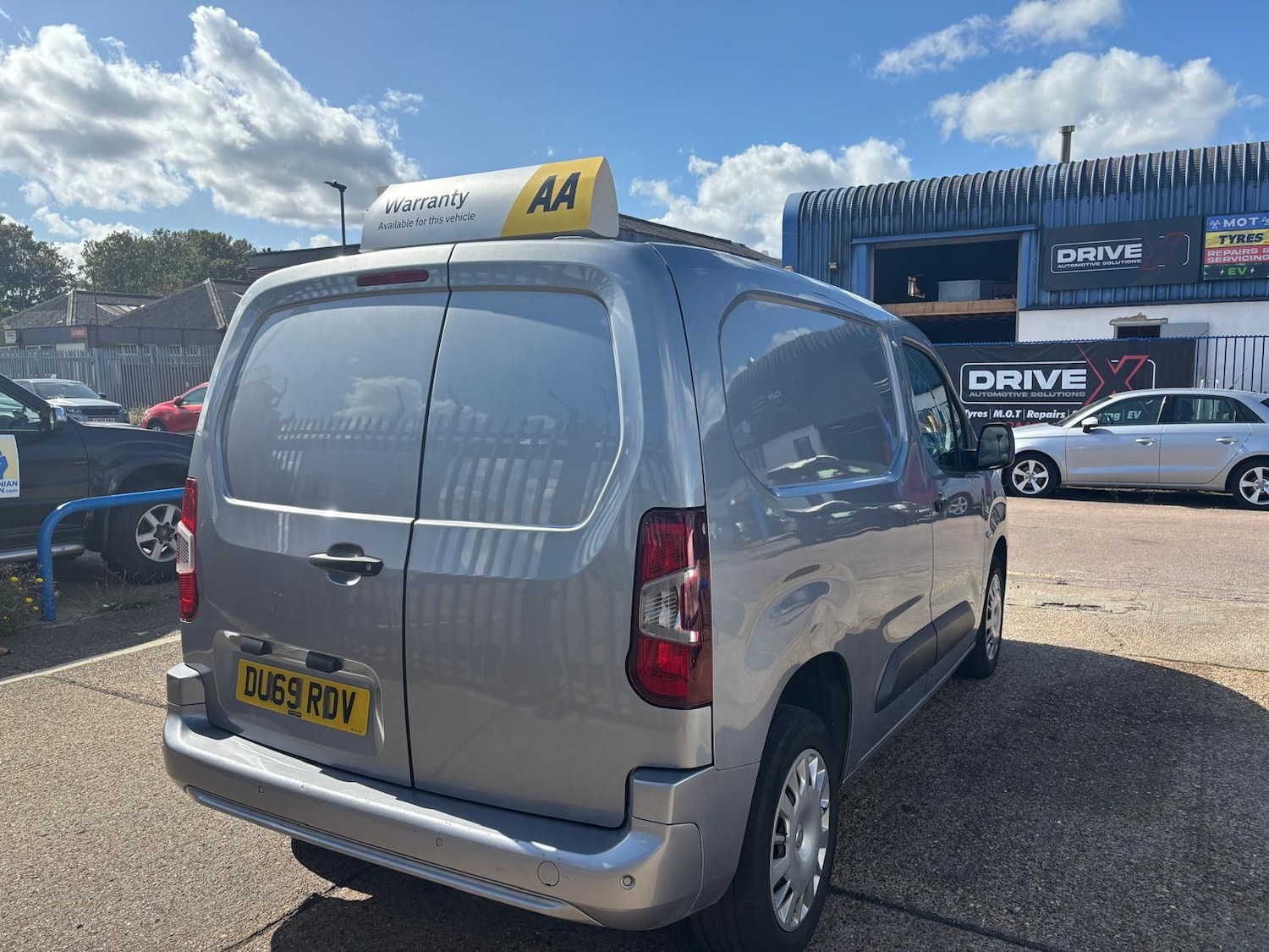 Used Vauxhall Combo 2019 for sale - 76441809: Photo 19