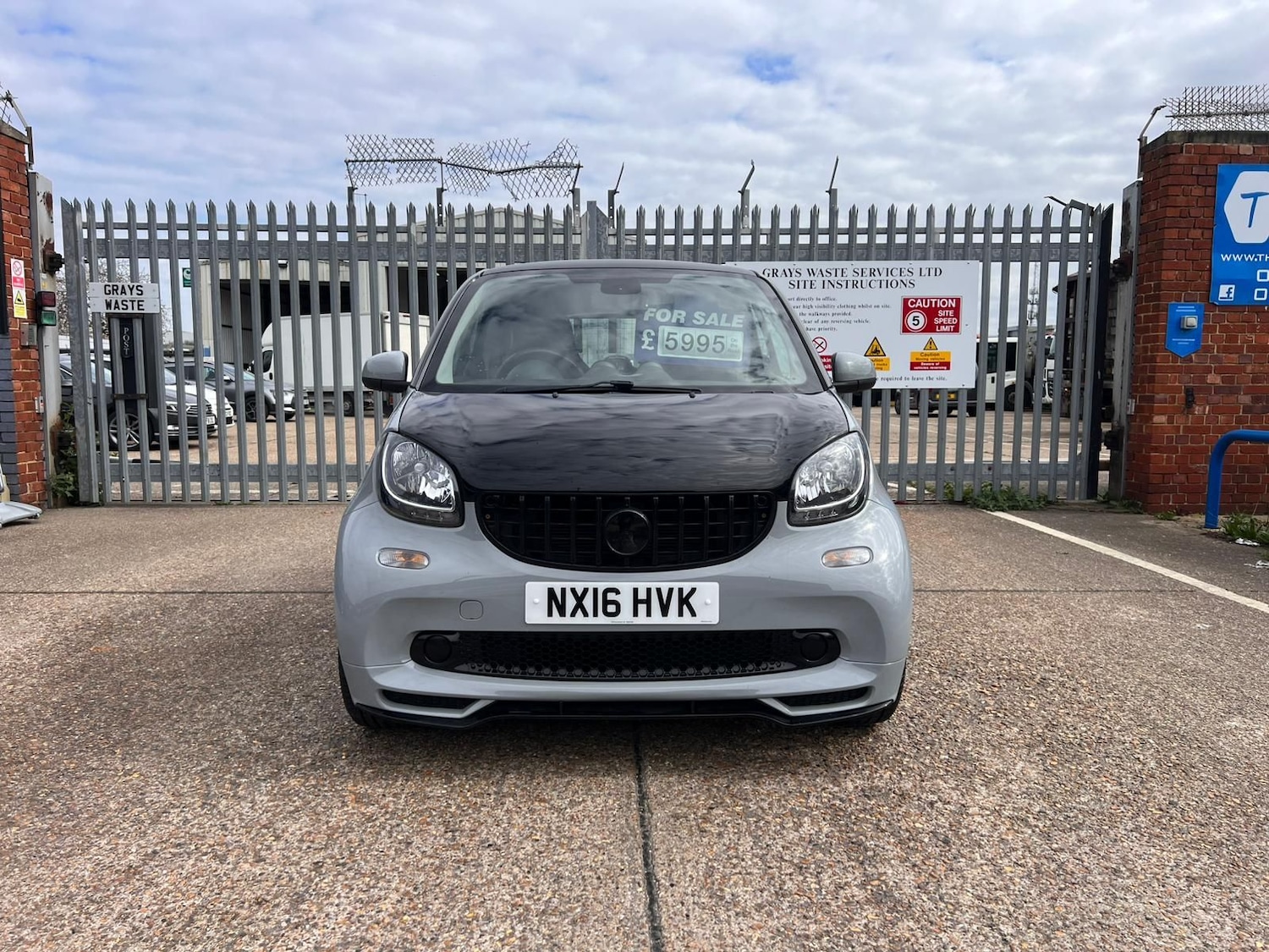 Used smart fortwo 2016 for sale - 78103149: Photo 2