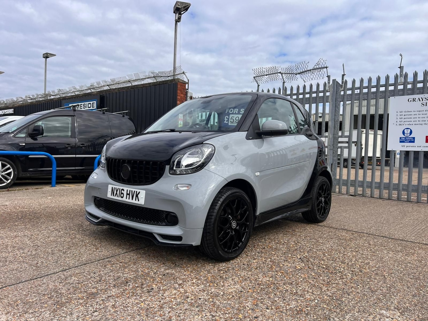 Used smart fortwo 2016 for sale - 78103149: Photo 3