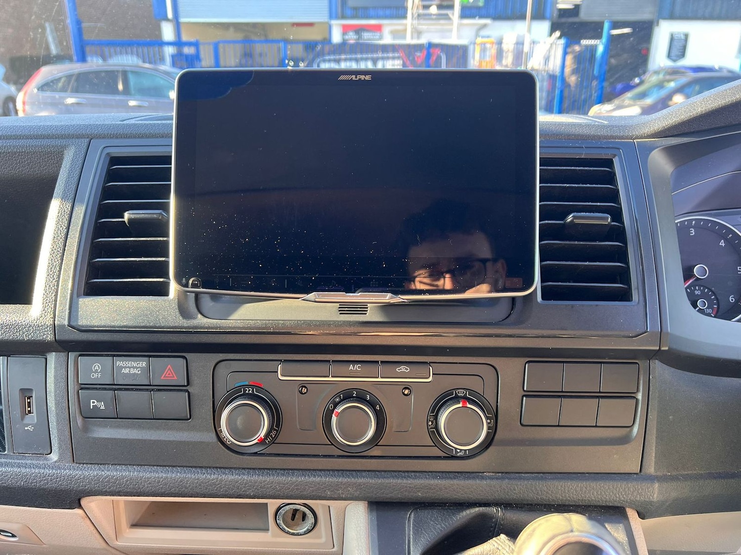 Used Volkswagen Transporter 2016 for sale - 77196774: Photo 14