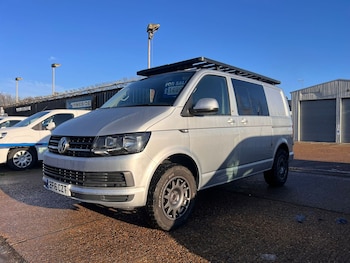 Used Volkswagen Transporter 2016 for sale - 77196774: Photo
