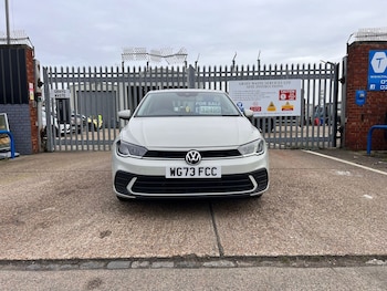Used Volkswagen Polo 2023 for sale - 77600517: Photo