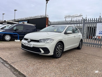 Used Volkswagen Polo 2023 for sale - 77600517: Photo