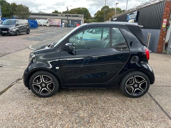 Used smart fortwo 2017 for sale - 75742720: Photo 12