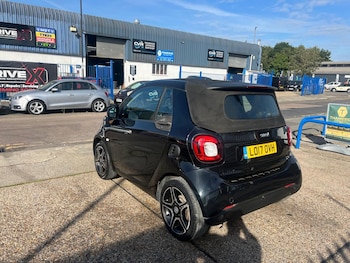 Used smart fortwo 2017 for sale - 75742720: Photo