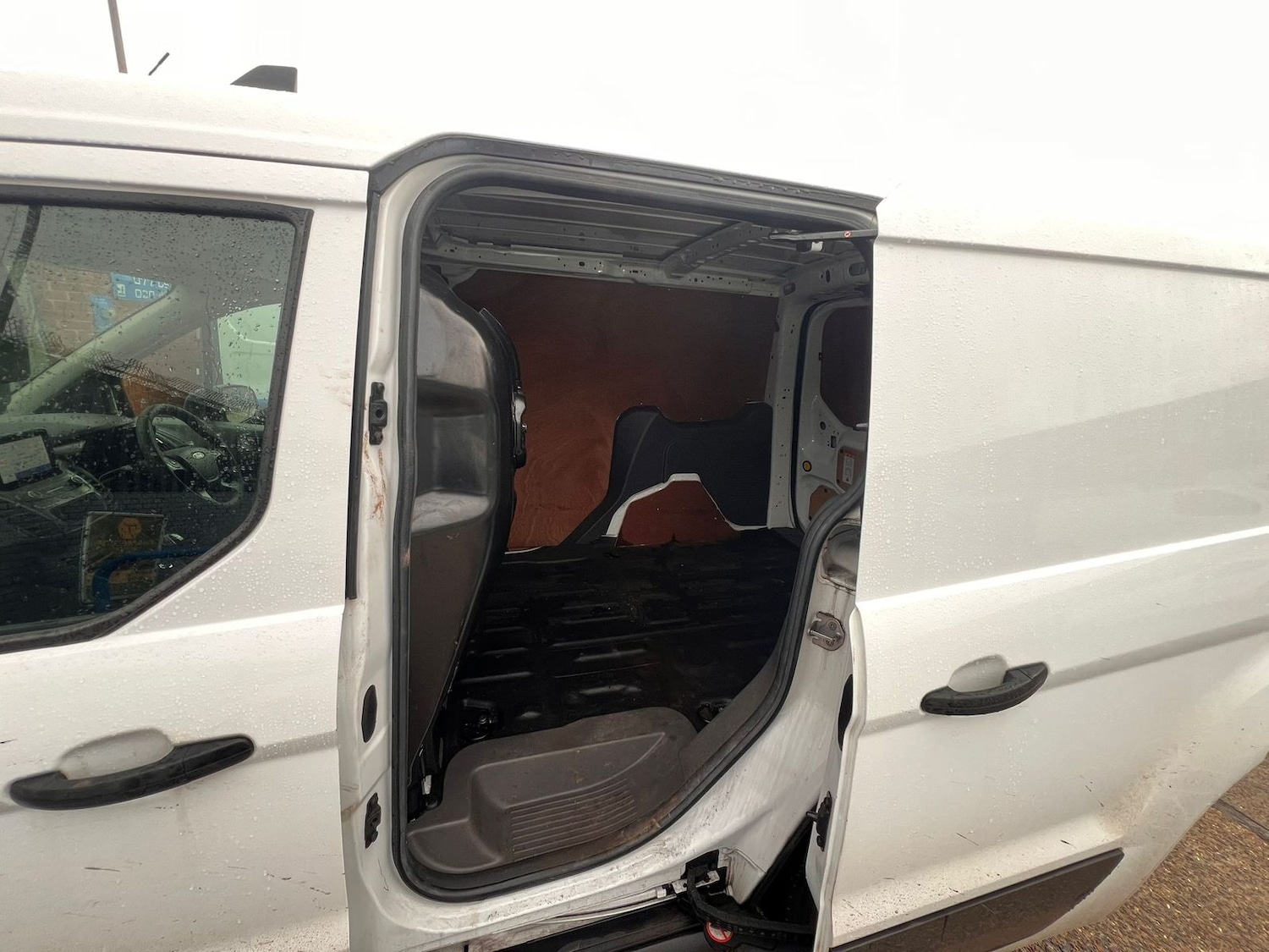 Used Ford Transit Courier 2020 for sale - 77347041: Photo 26