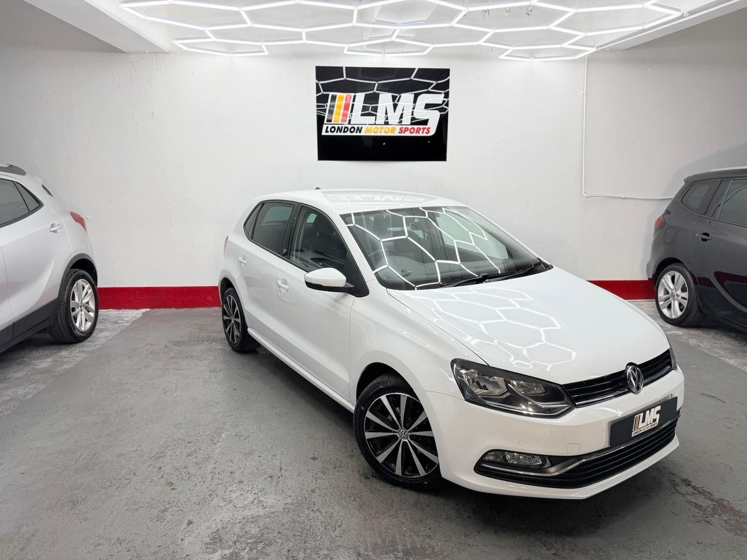 Used Volkswagen Polo 2017 for sale - 76683950: Photo 13