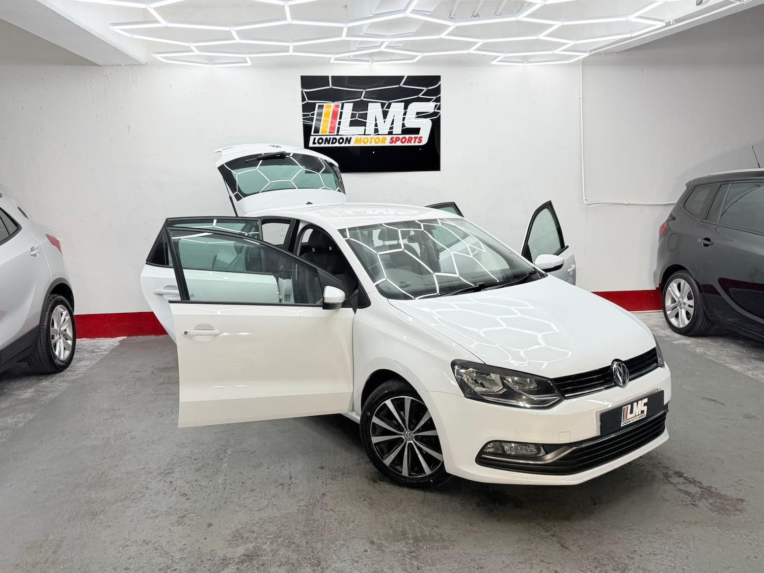 Used Volkswagen Polo 2017 for sale - 76683950: Photo 18