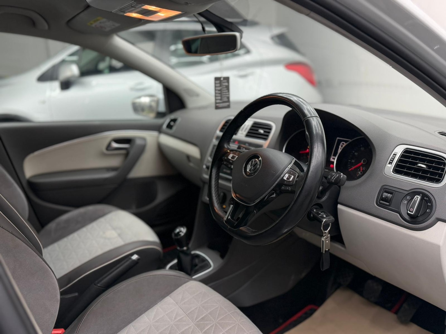 Used Volkswagen Polo 2017 for sale - 76683950: Photo 24