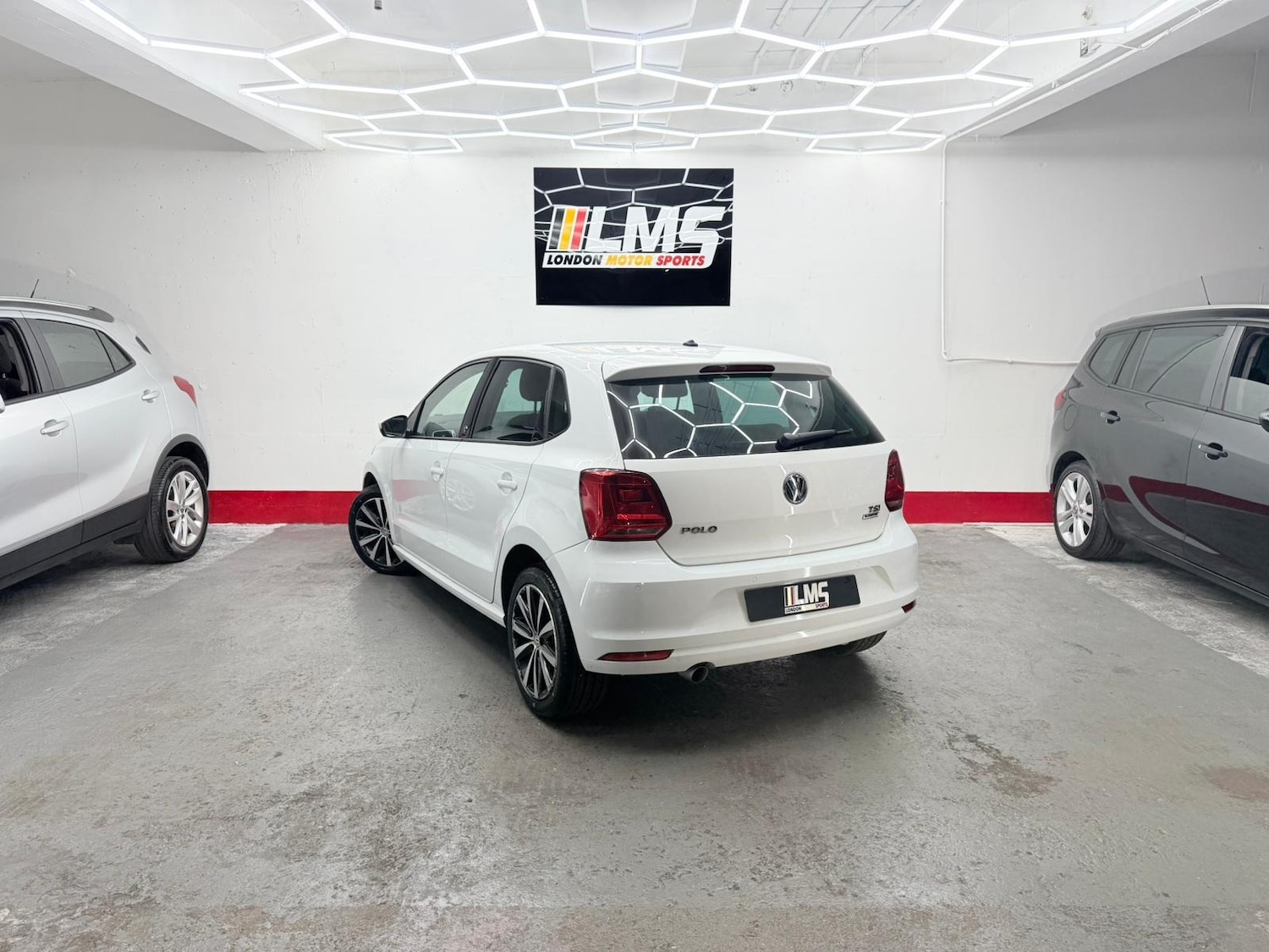 Used Volkswagen Polo 2017 for sale - 76683950: Photo 29