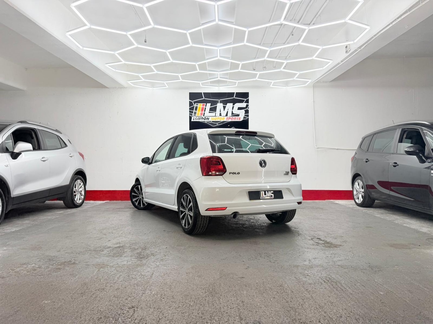 Used Volkswagen Polo 2017 for sale - 76683950: Photo 30