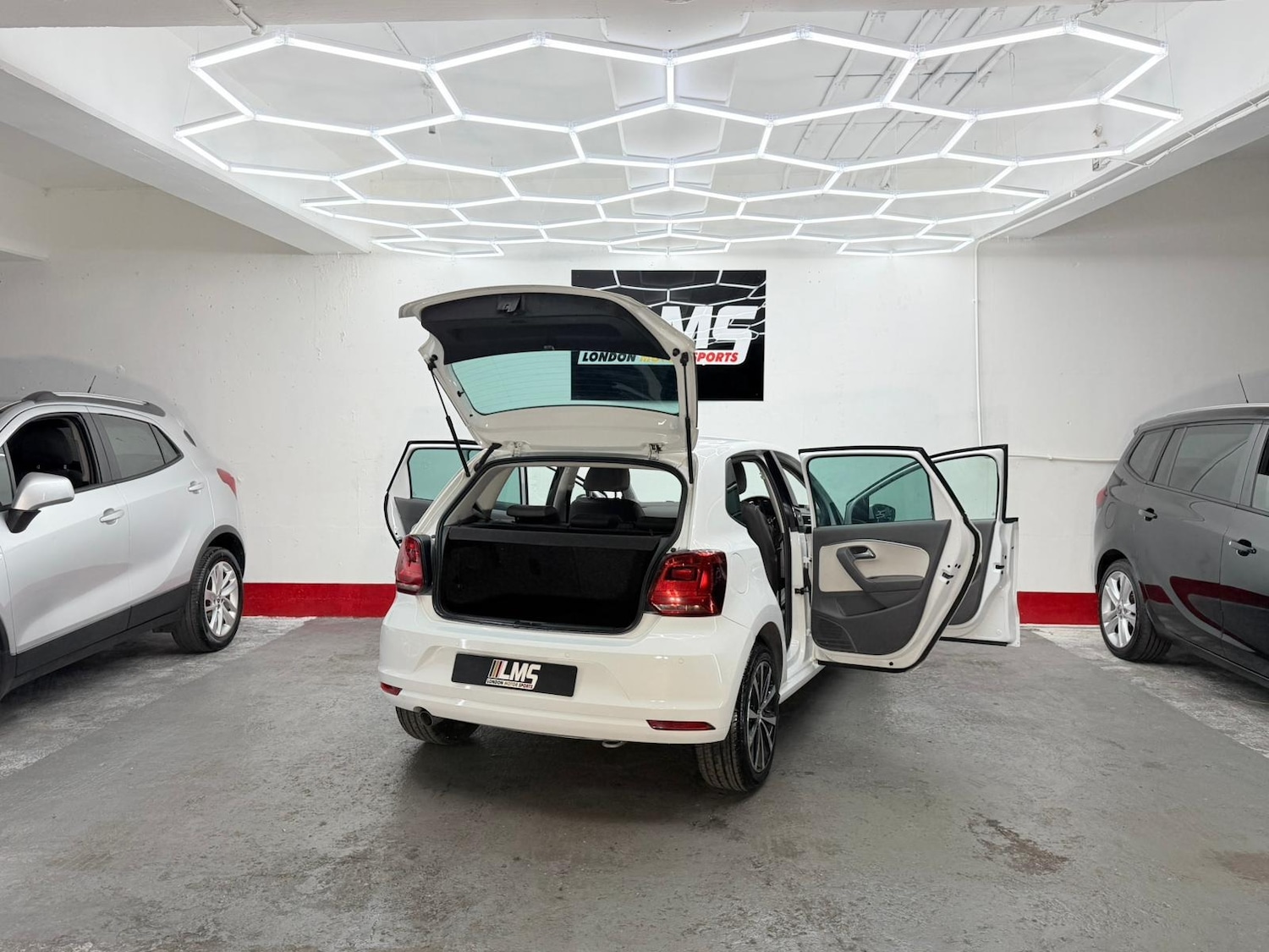 Used Volkswagen Polo 2017 for sale - 76683950: Photo 47