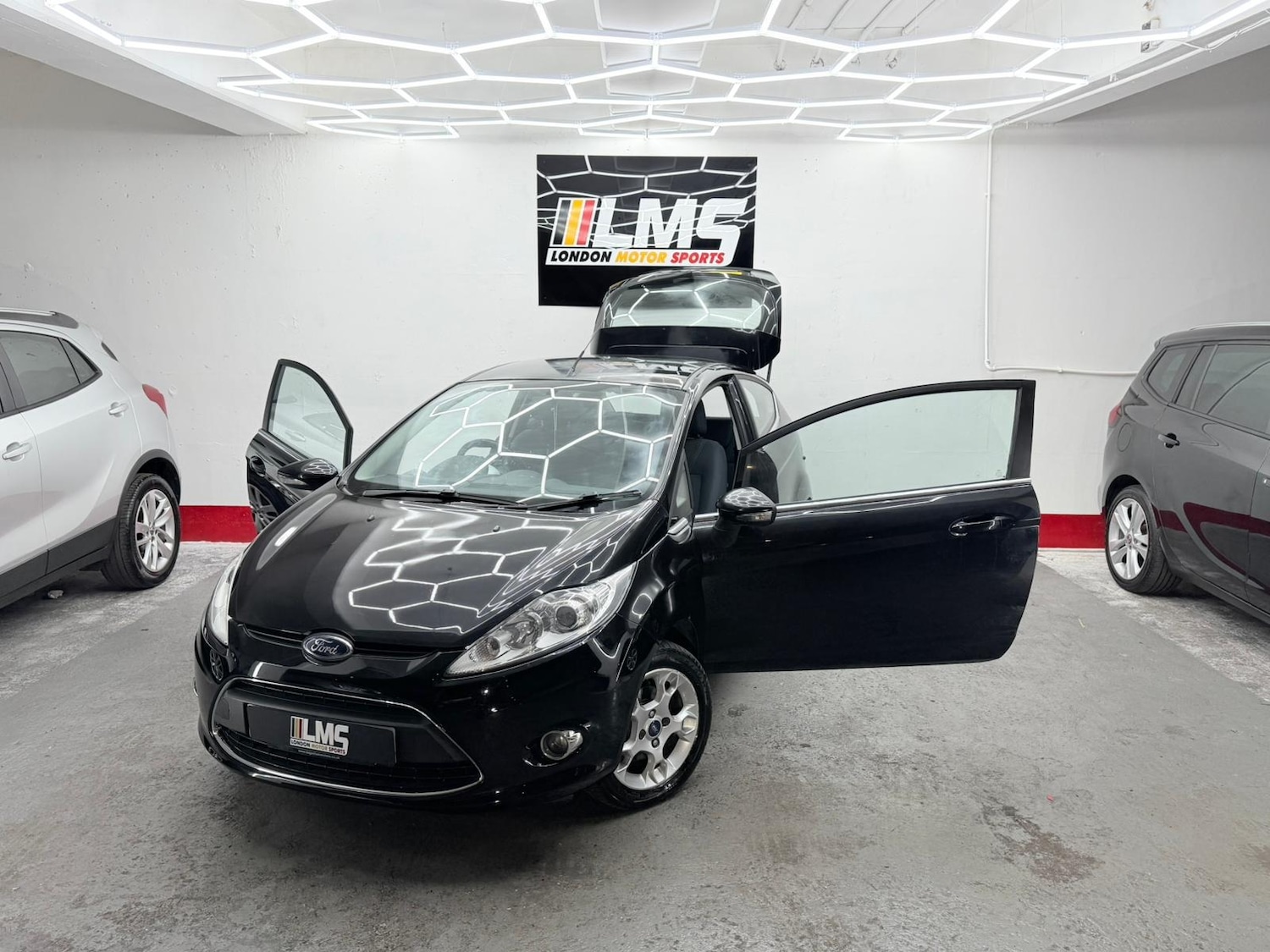 Used Ford Fiesta 2012 for sale - 76532522: Photo 12