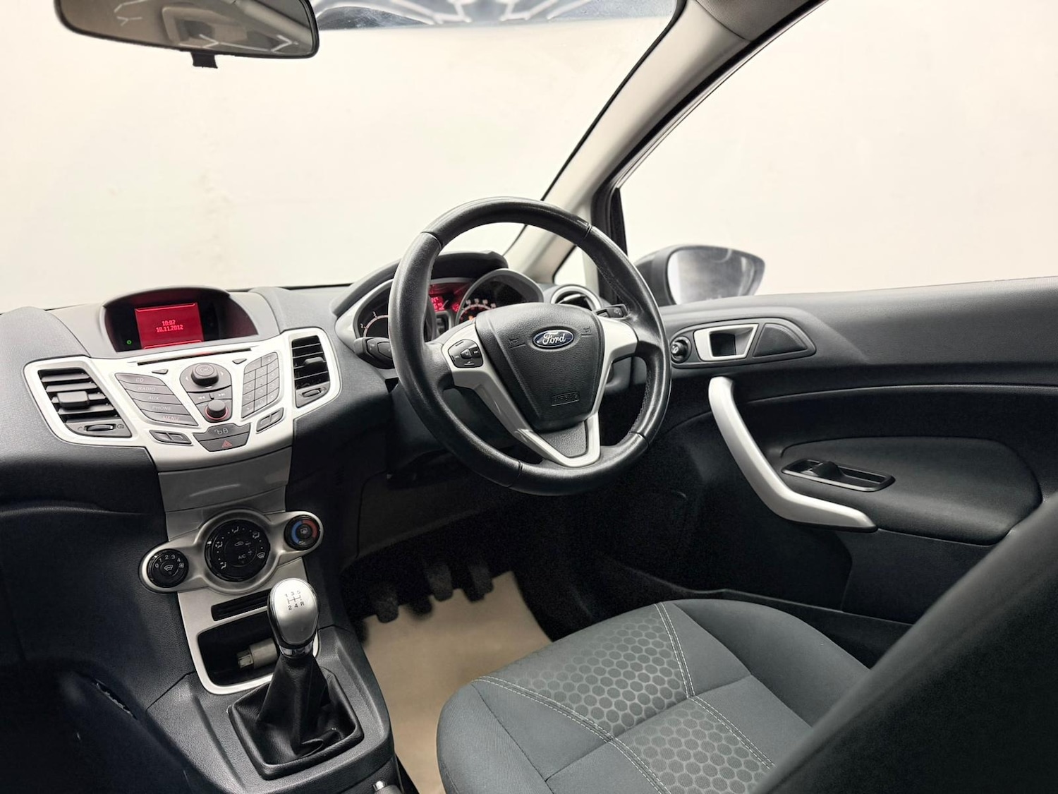 Used Ford Fiesta 2012 for sale - 76532522: Photo 30