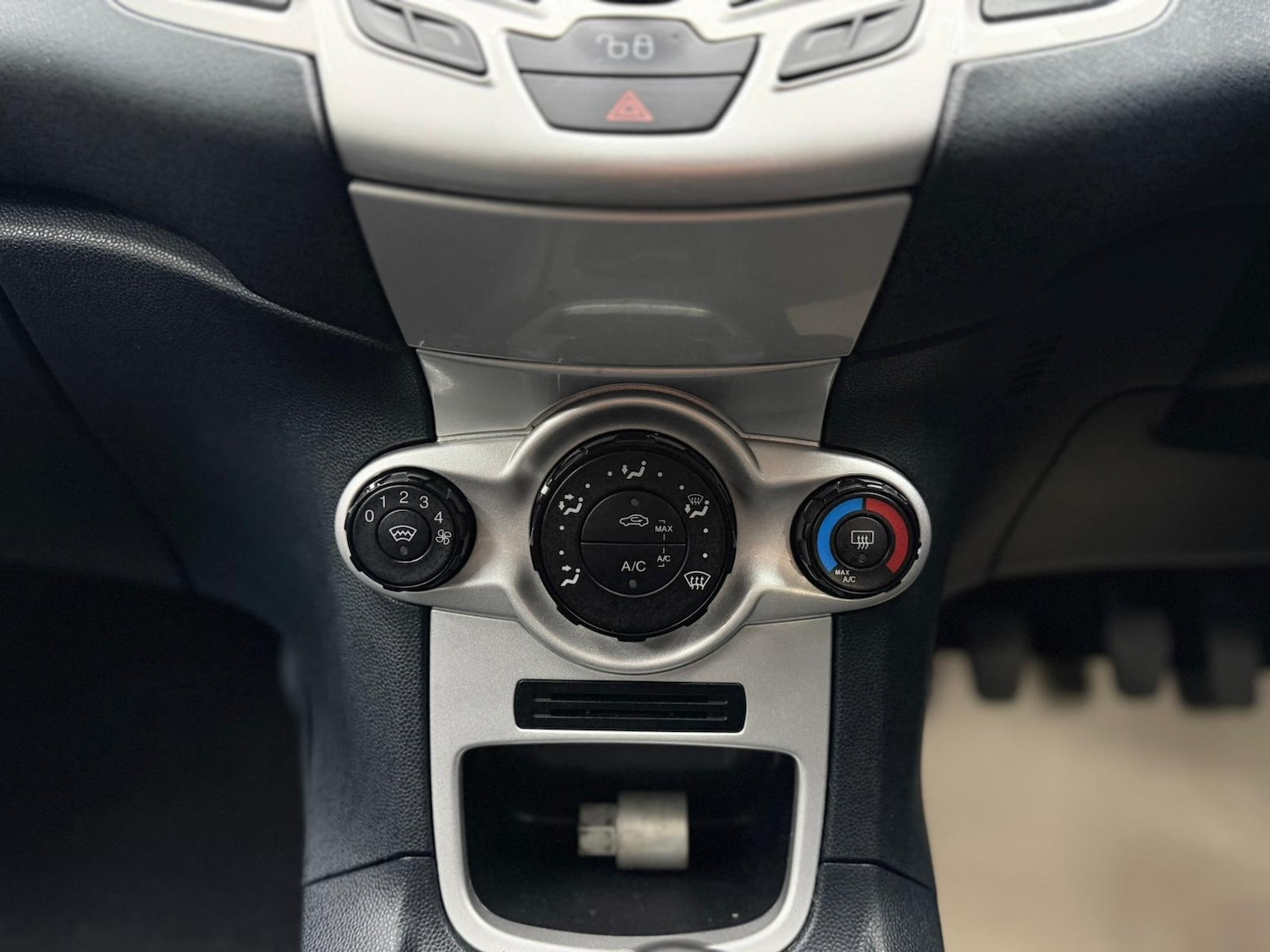 Used Ford Fiesta 2012 for sale - 76532522: Photo 37