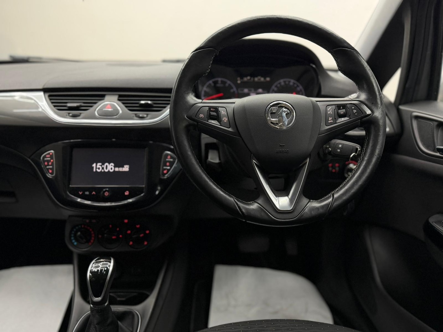 Used Vauxhall Corsa 2015 for sale - 76830452: Photo 37