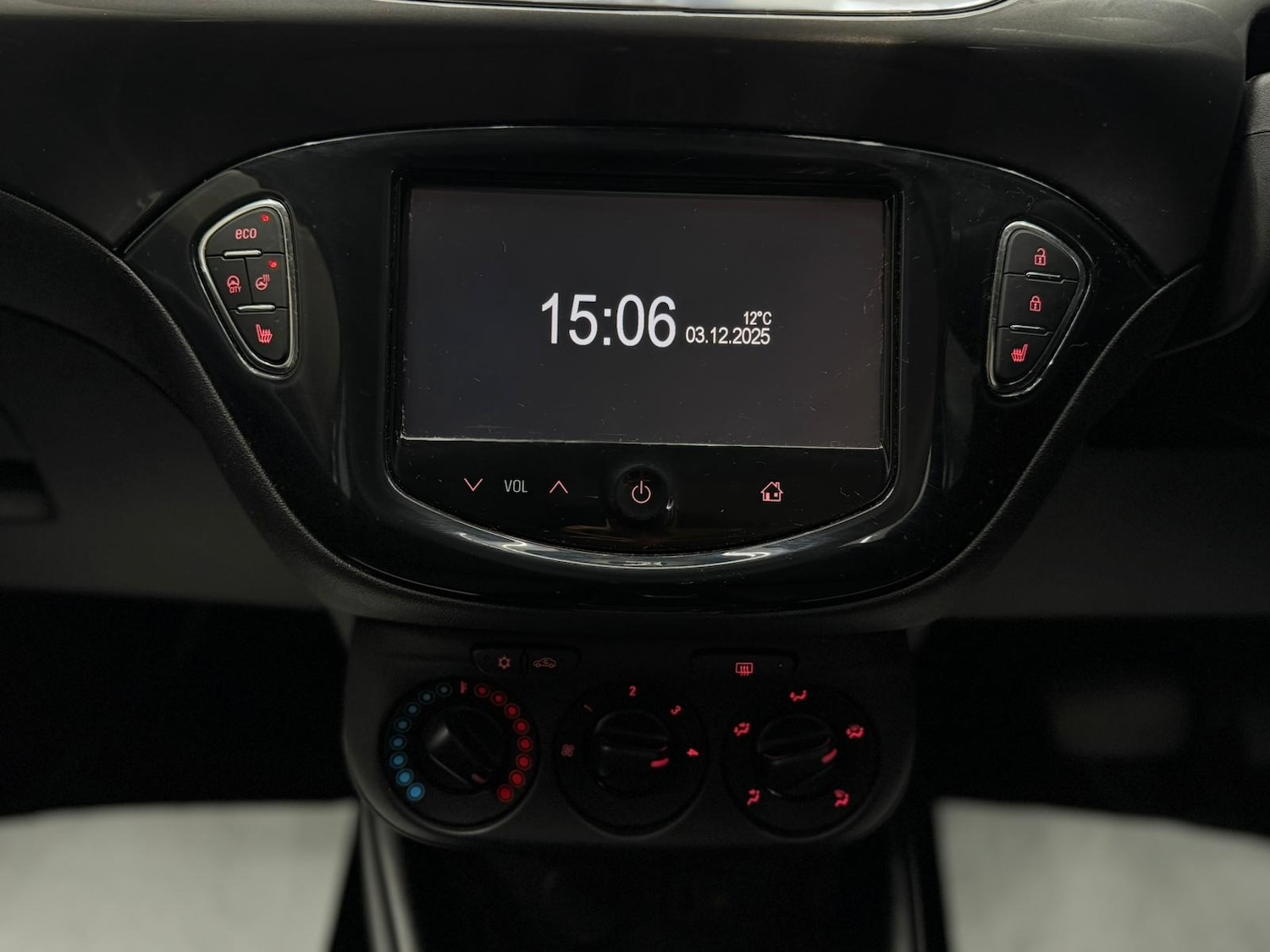 Used Vauxhall Corsa 2015 for sale - 76830452: Photo 44