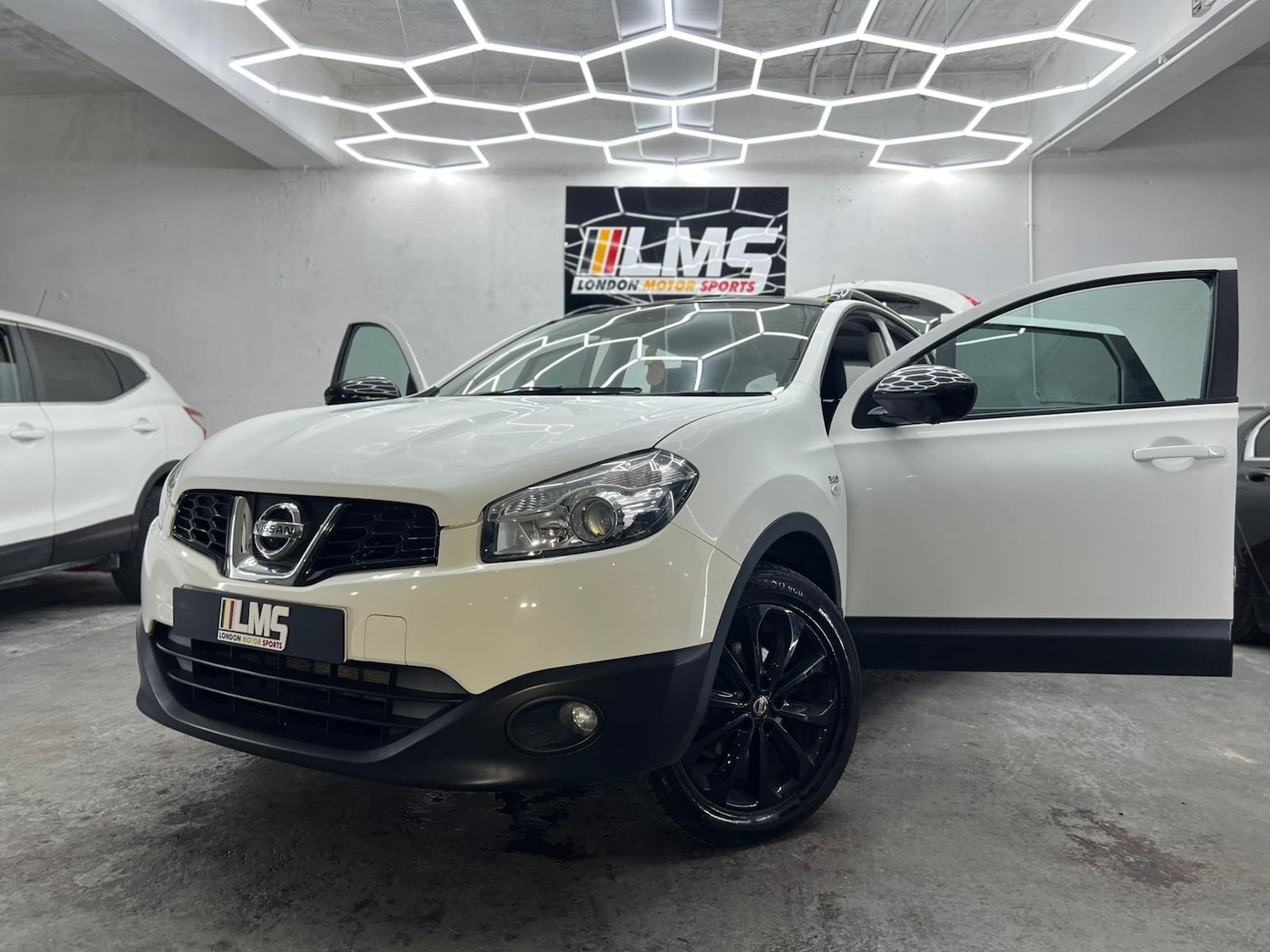 Used Nissan Qashqai 2013 for sale - 77446075: Photo 14