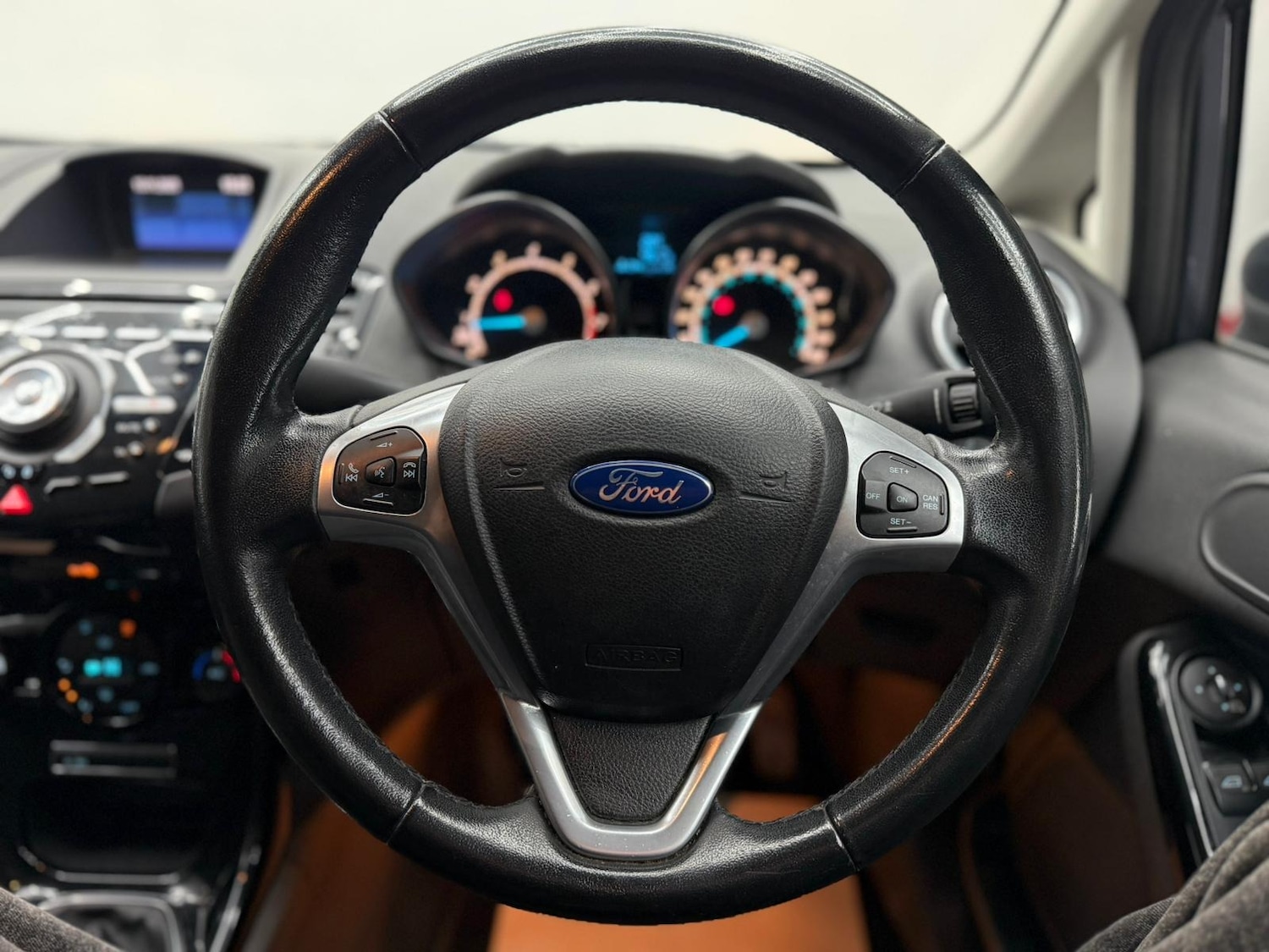 Used Ford Fiesta 2013 for sale - 77094677: Photo 38