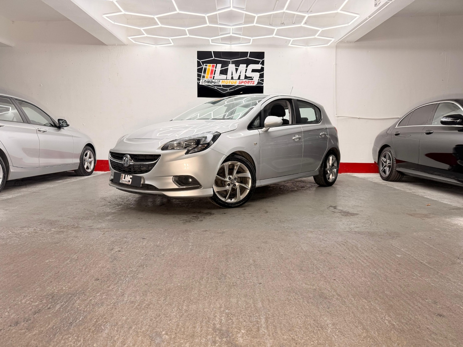 Used Vauxhall Corsa 2018 for sale - 76862436: Photo 2
