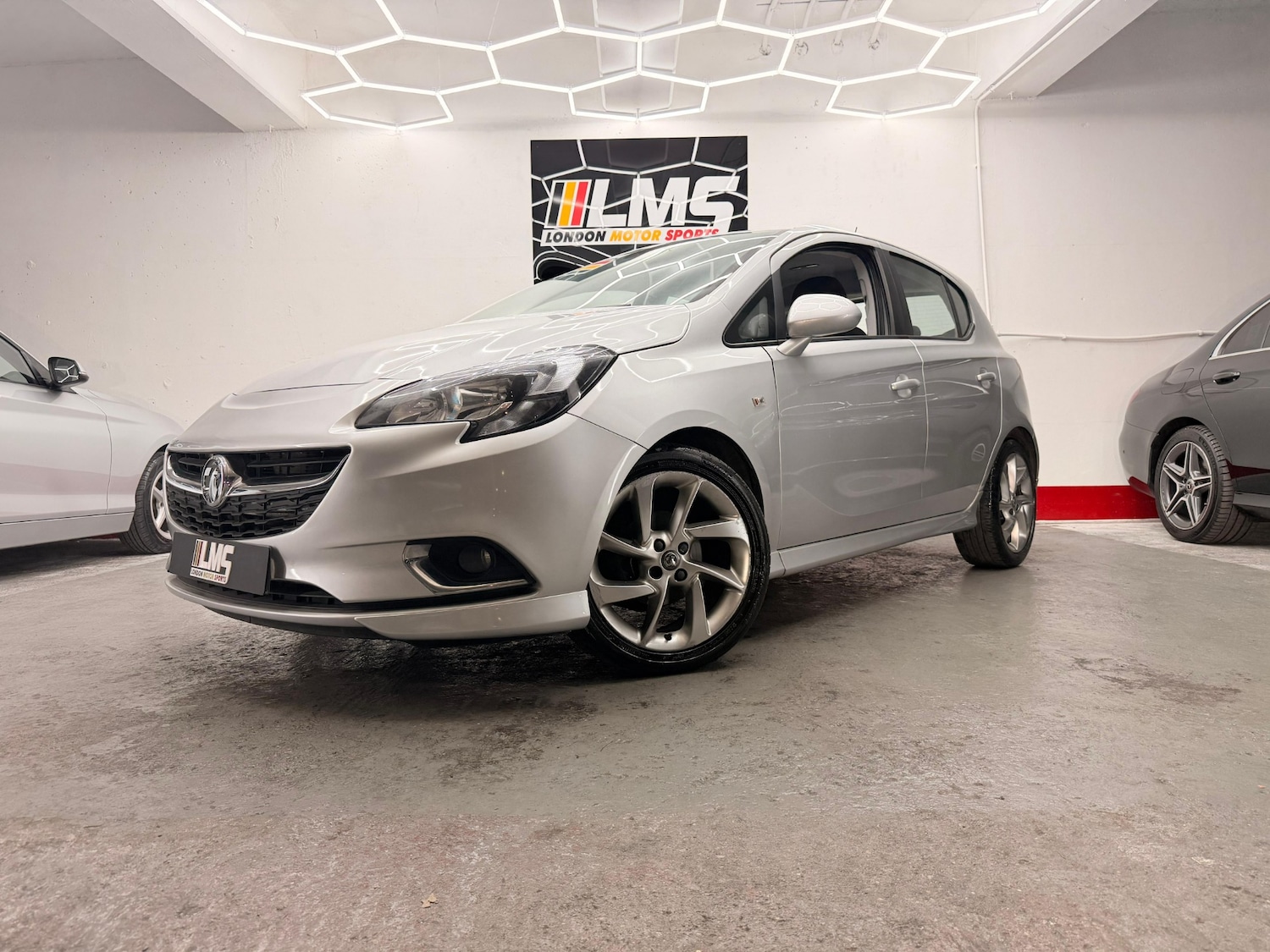 Used Vauxhall Corsa 2018 for sale - 76862436: Photo 3