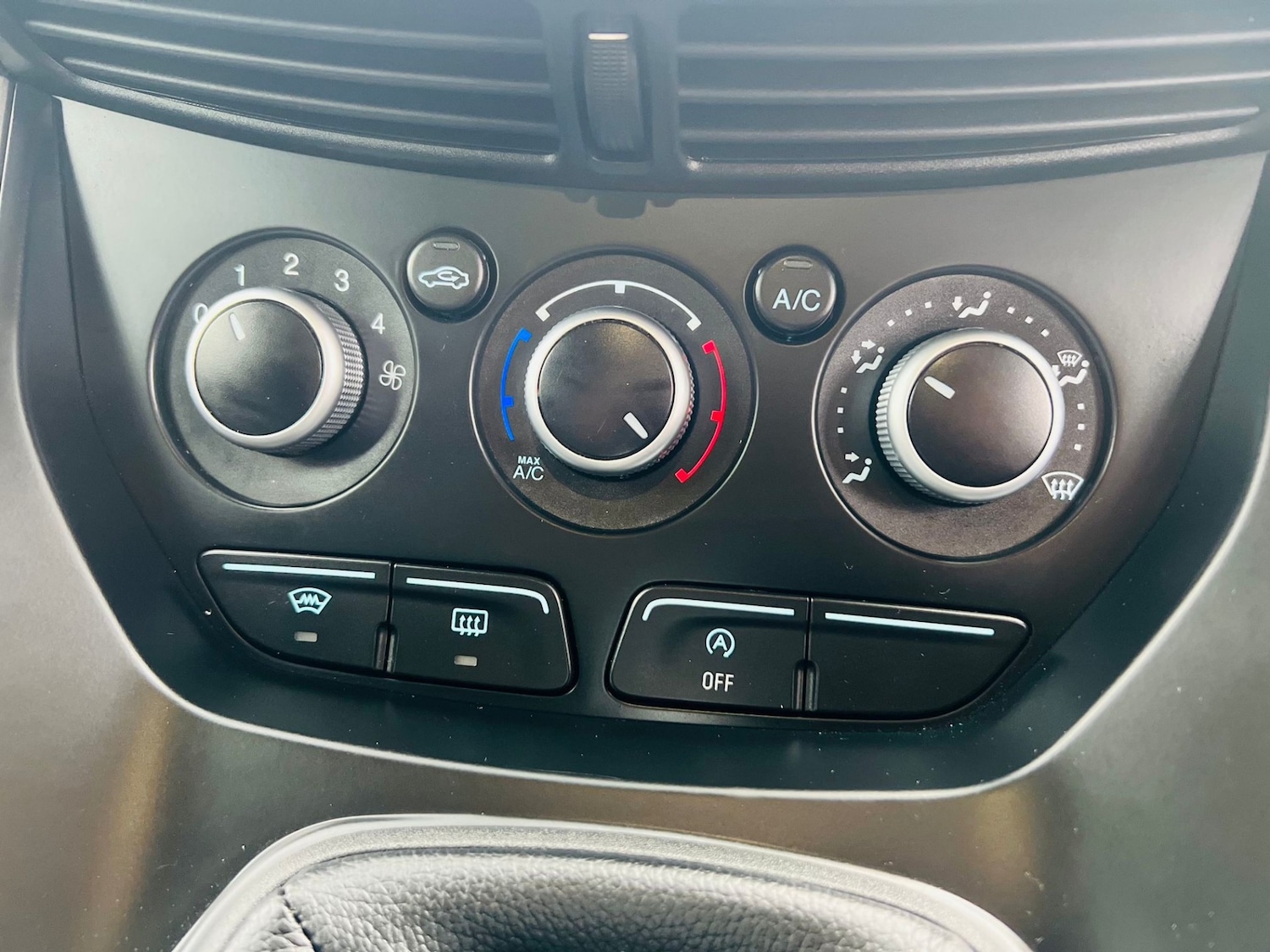 Used Ford Kuga 2013 for sale - 76252816: Photo 53