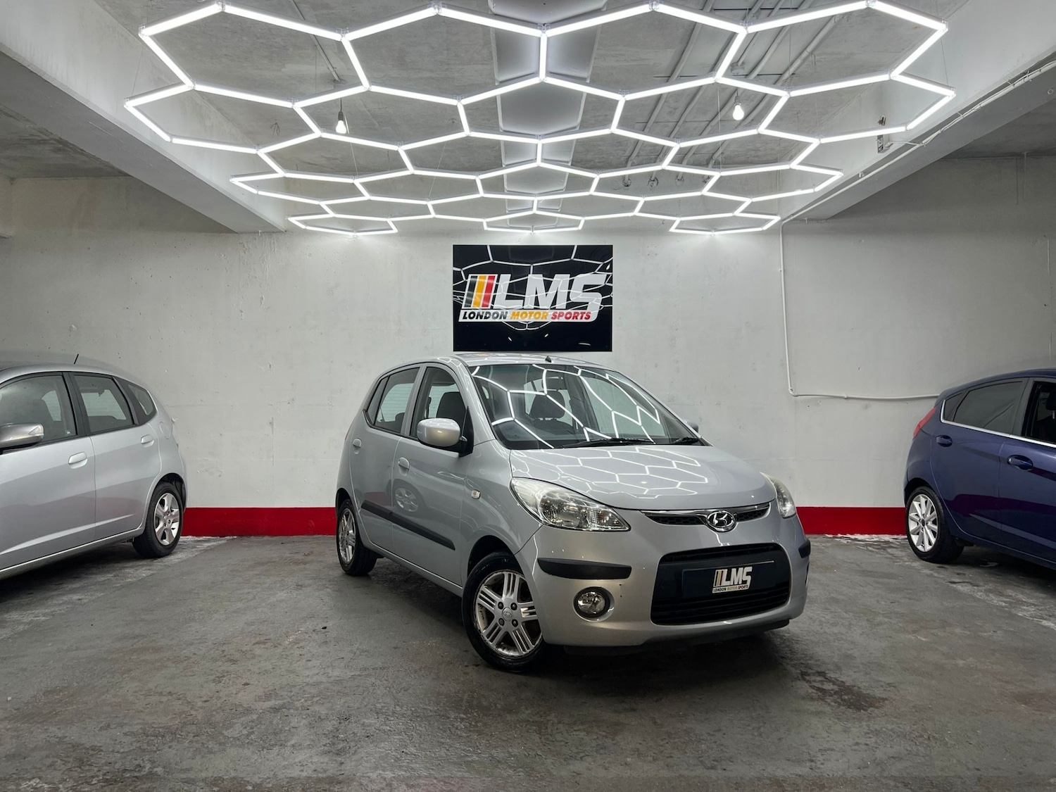 Used Hyundai i10 2011 for sale - 77555468: Photo 17