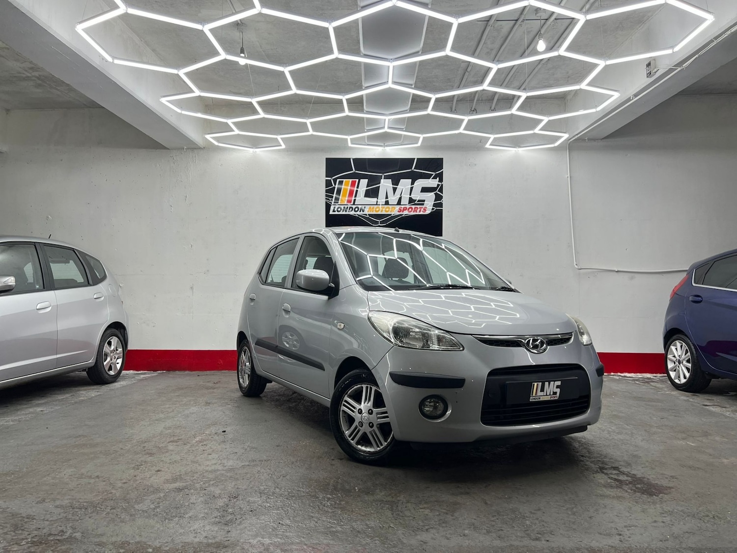 Used Hyundai i10 2011 for sale - 77555468: Photo 18
