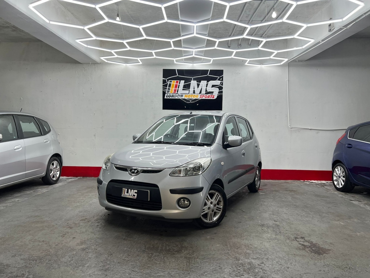 Used Hyundai i10 2011 for sale - 77555468: Photo 3
