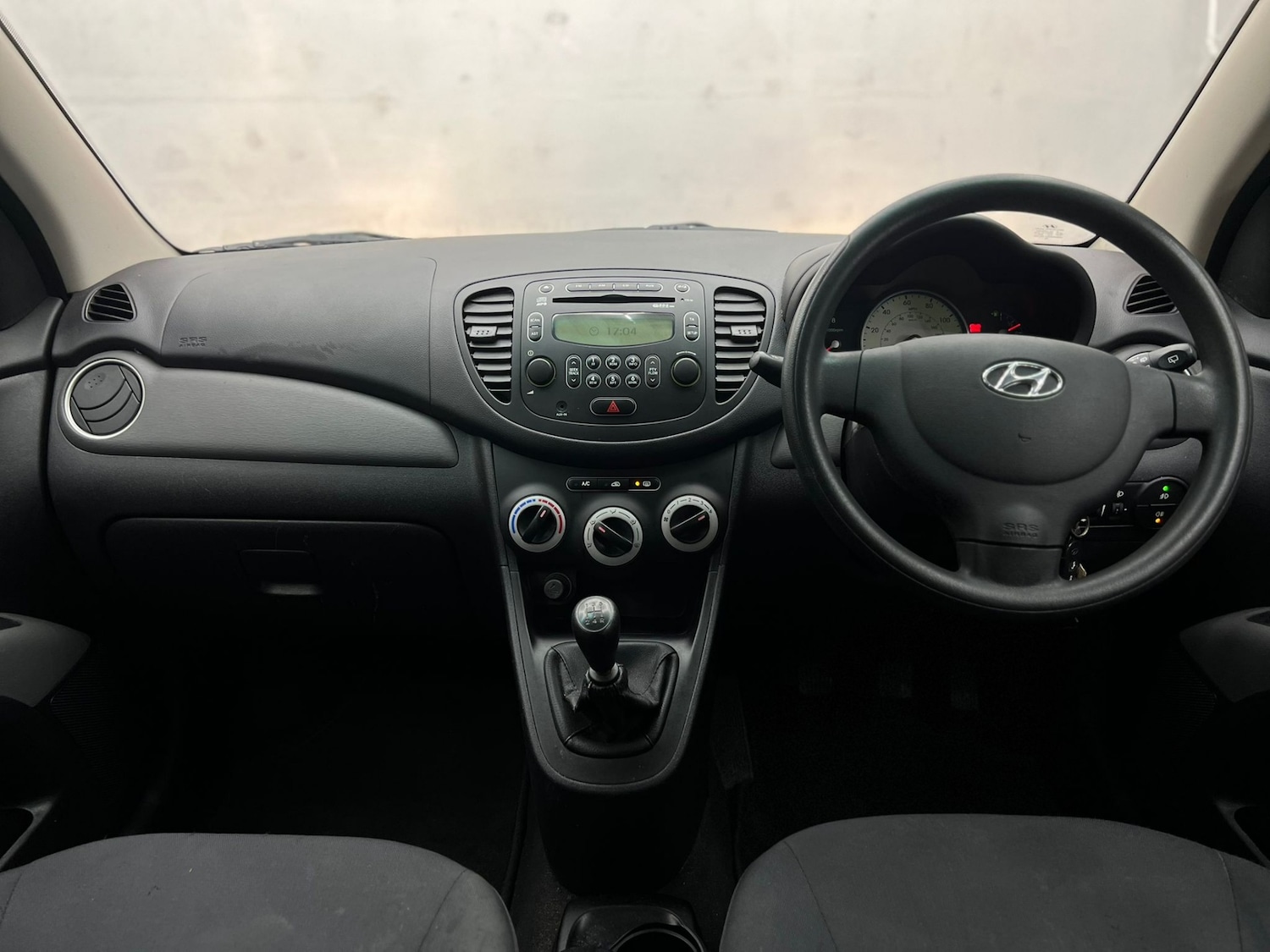 Used Hyundai i10 2011 for sale - 77555468: Photo 40