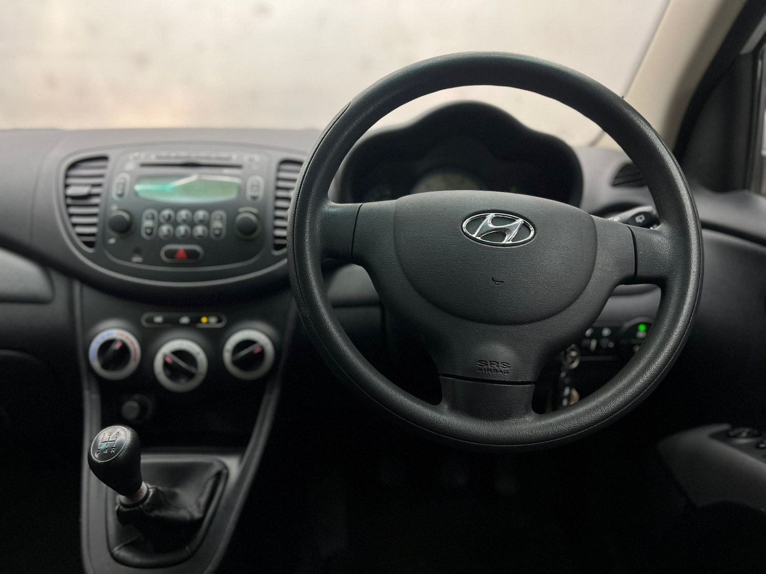 Used Hyundai i10 2011 for sale - 77555468: Photo 41