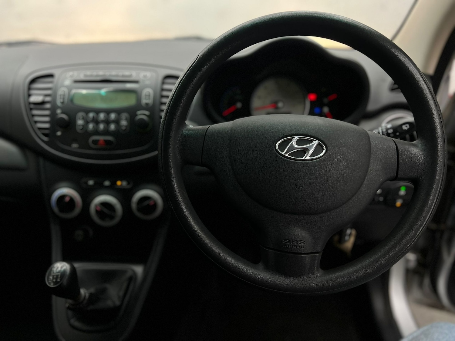 Used Hyundai i10 2011 for sale - 77555468: Photo 48