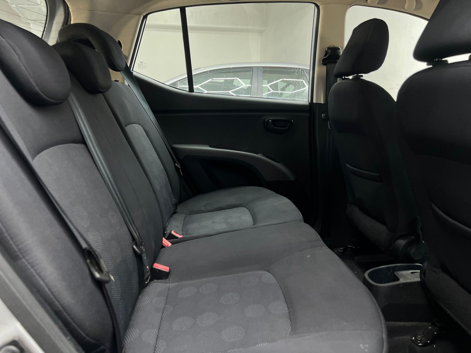 Used Hyundai i10 2011 for sale - 77555468: Photo 51