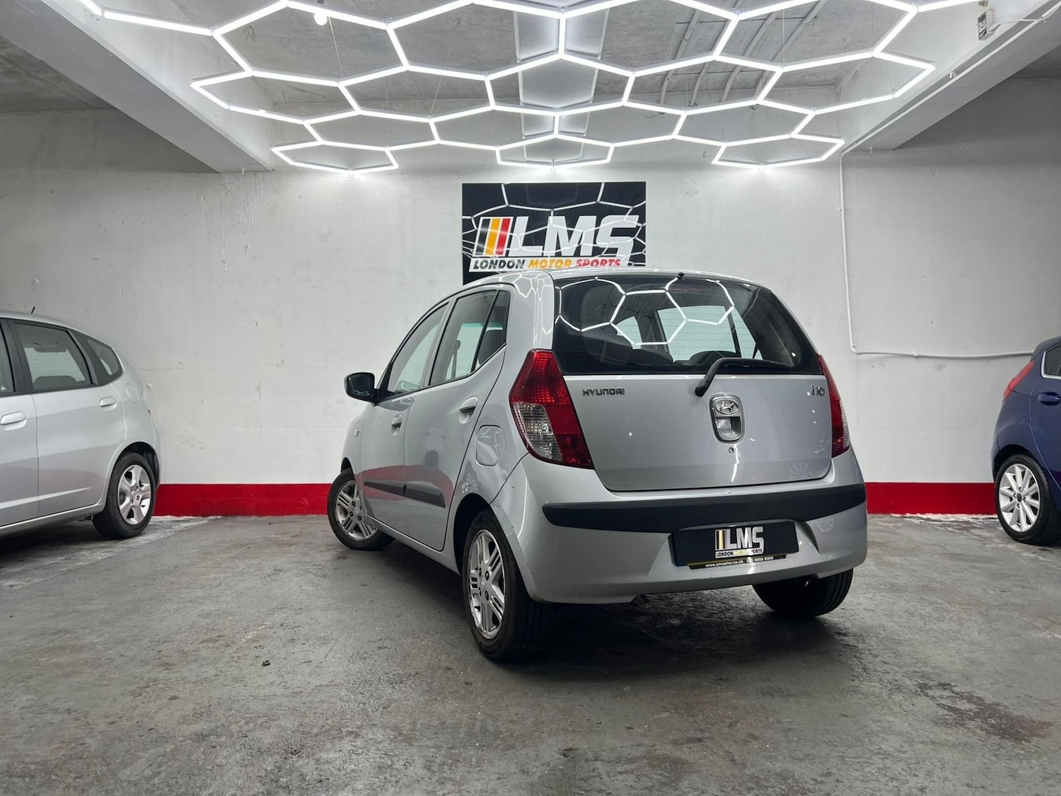 Used Hyundai i10 2011 for sale - 77555468: Photo 69