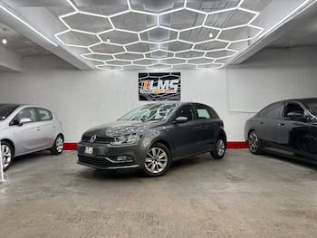 Used Volkswagen Polo 2015 for sale - 79693164: Photo