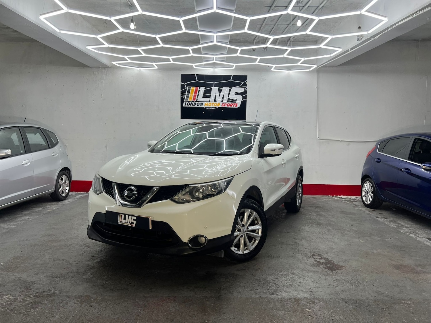 Used Nissan Qashqai 2014 for sale - 77545075: Photo 2