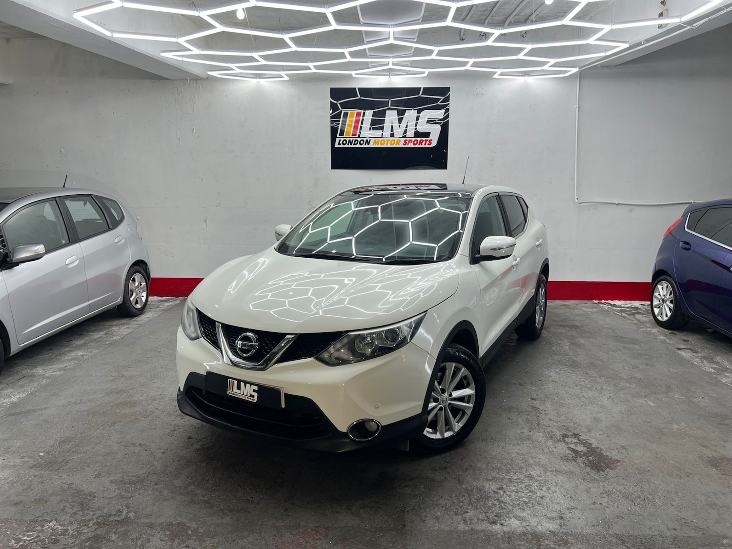 Used Nissan Qashqai 2014 for sale - 77545075: Photo 3