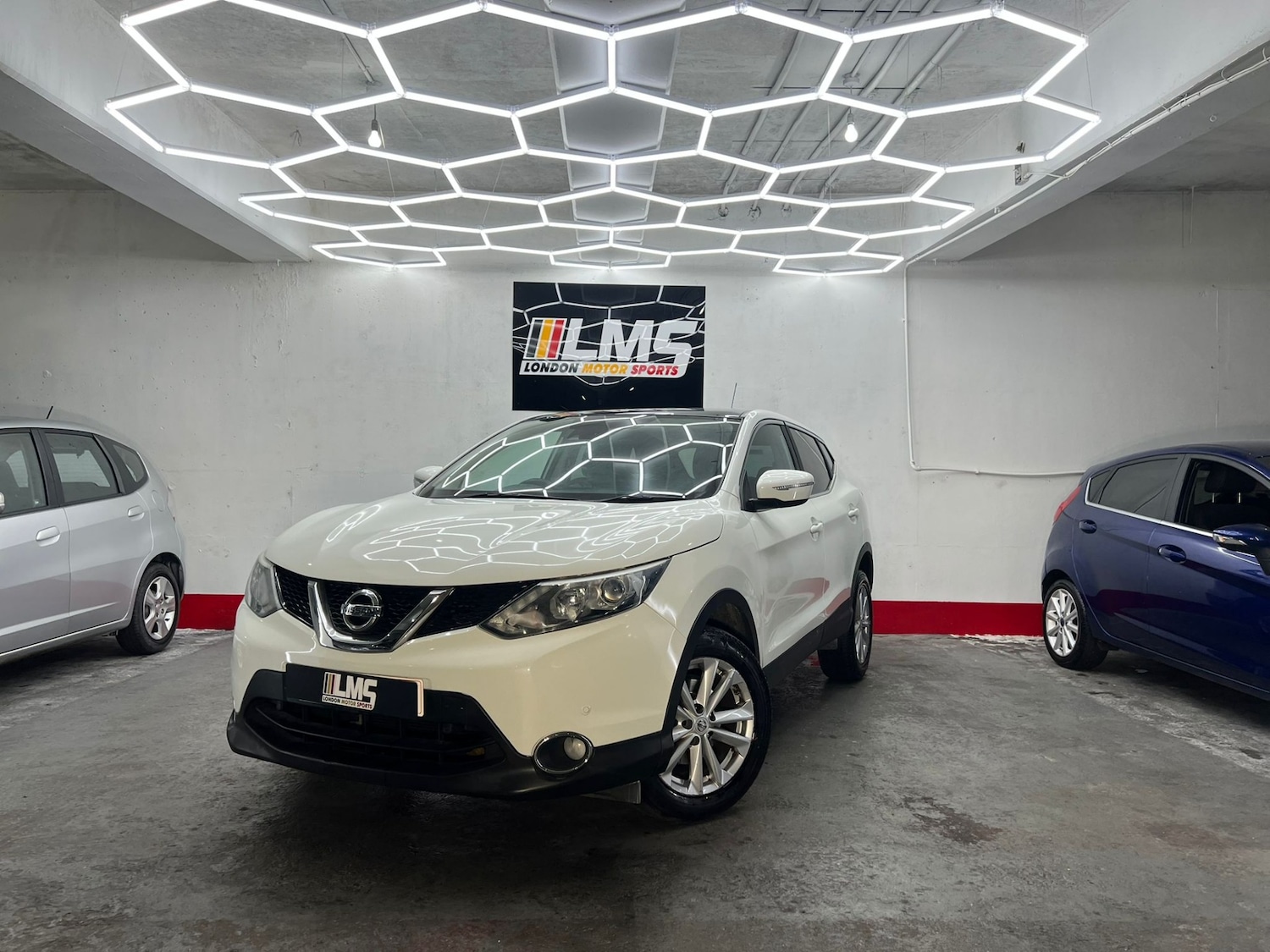 Used Nissan Qashqai 2014 for sale - 77545075: Photo 4