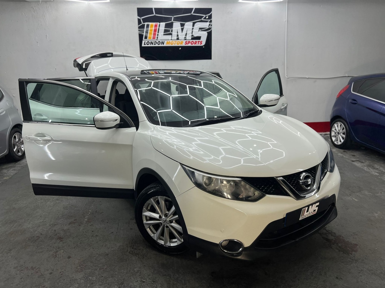Used Nissan Qashqai 2014 for sale - 77545075: Photo 50