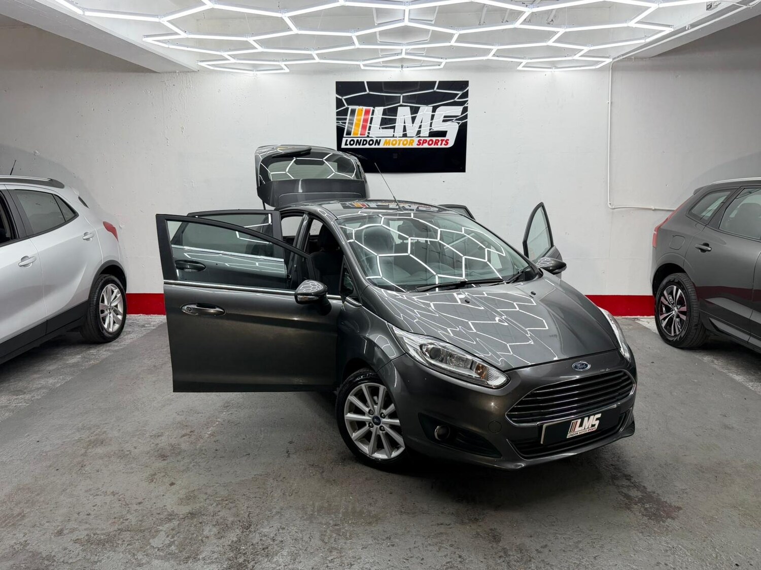 Used Ford Fiesta 2017 for sale - 77472804: Photo 27