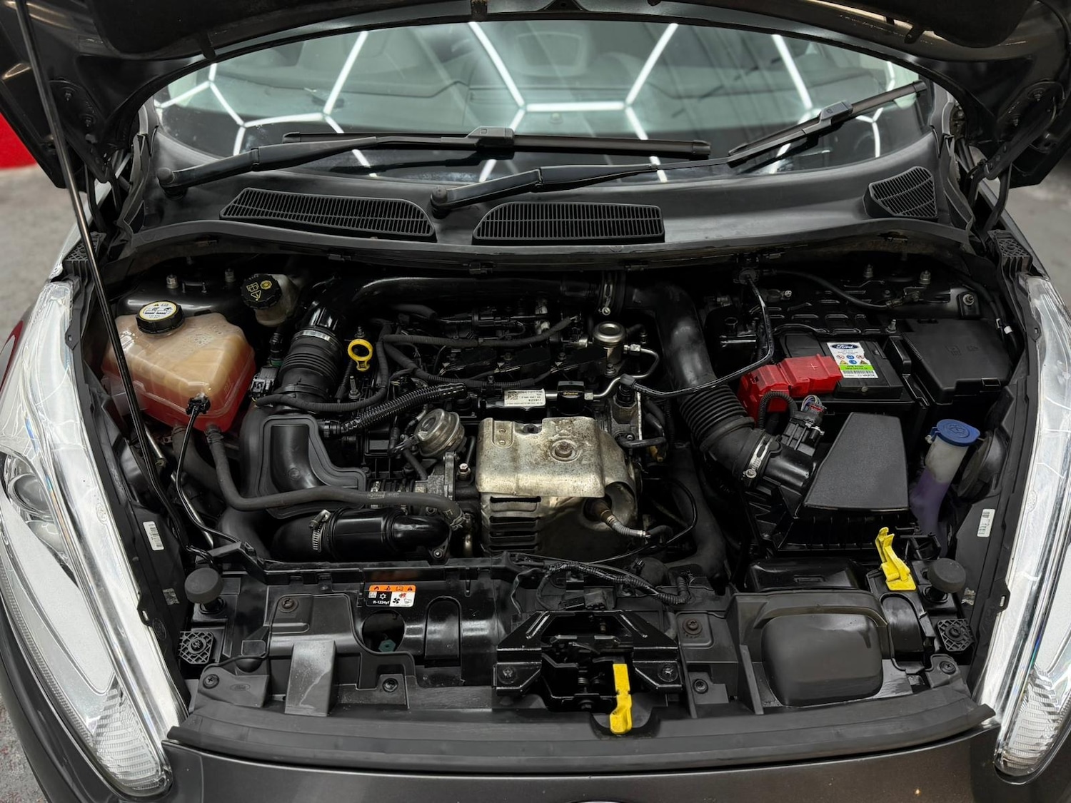 Used Ford Fiesta 2017 for sale - 77472804: Photo 32