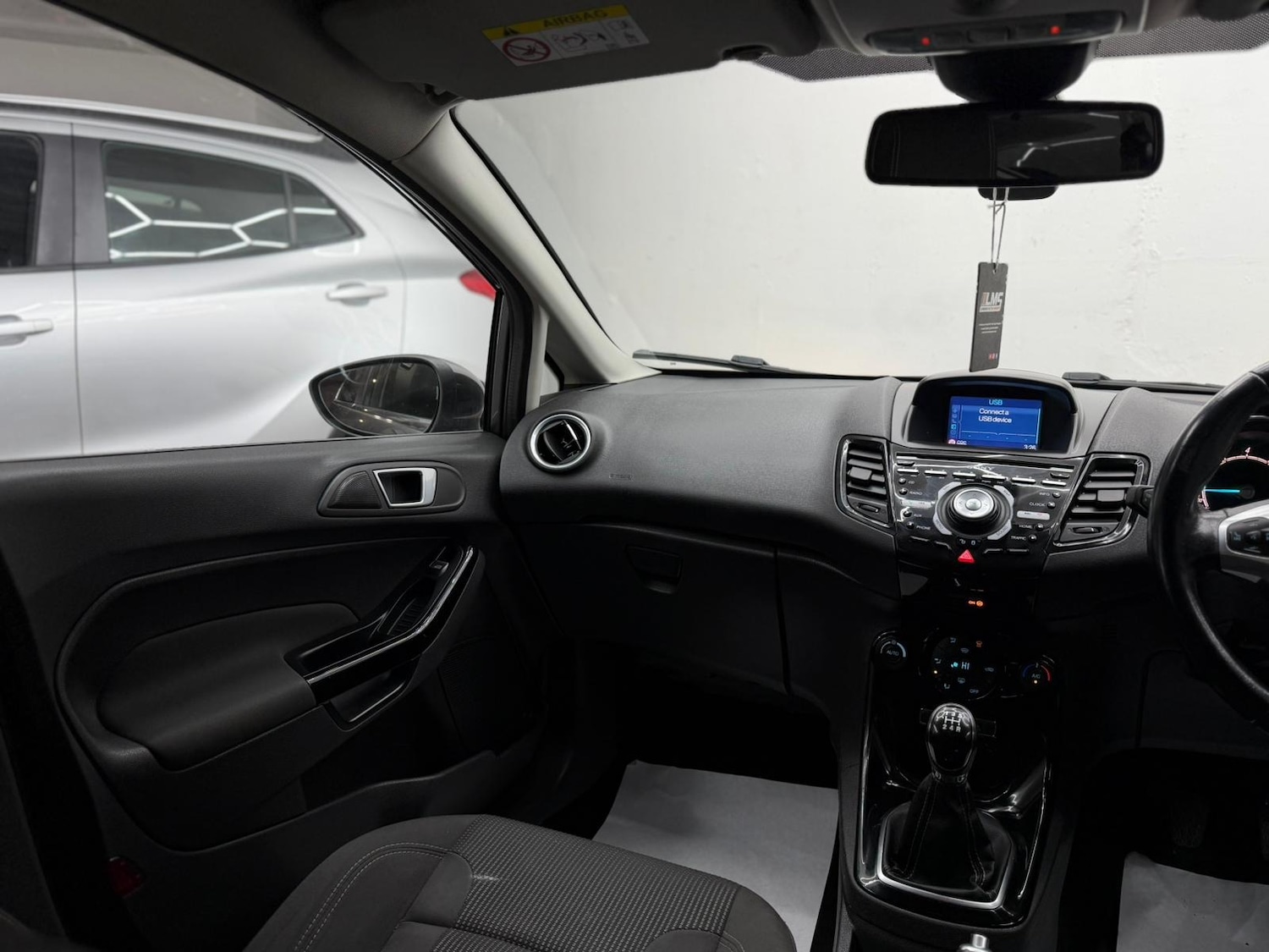 Used Ford Fiesta 2017 for sale - 77472804: Photo 41