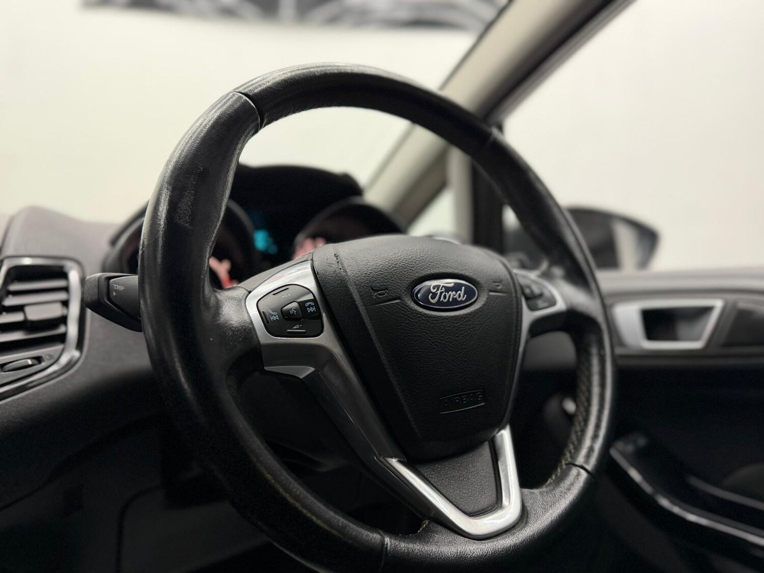 Used Ford Fiesta 2017 for sale - 77472804: Photo 43