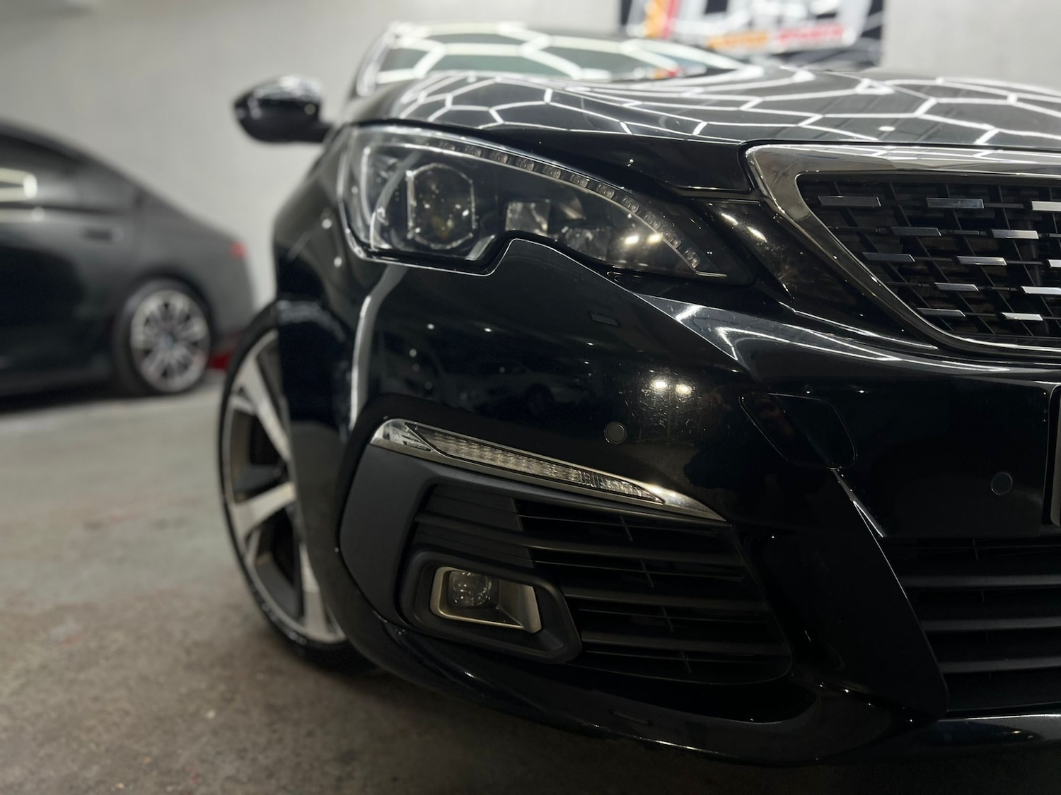 Used Peugeot 308 2018 for sale - 77701154: Photo 32