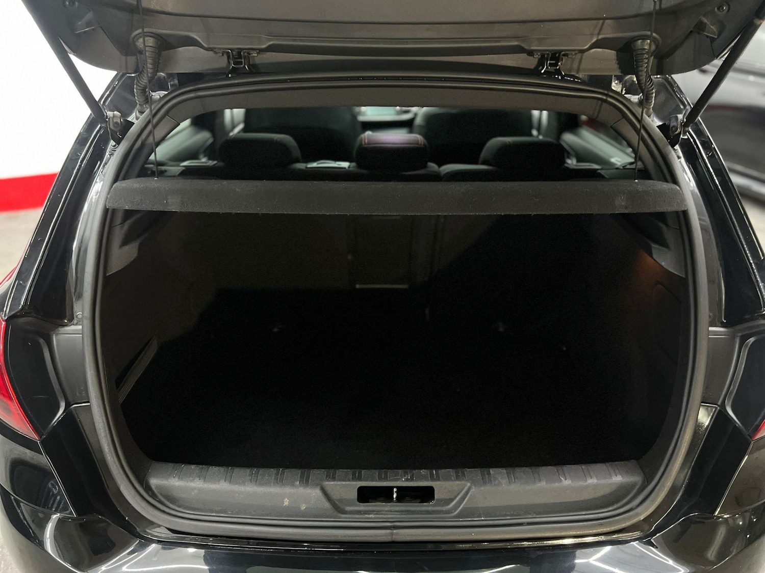 Used Peugeot 308 2018 for sale - 77701154: Photo 94