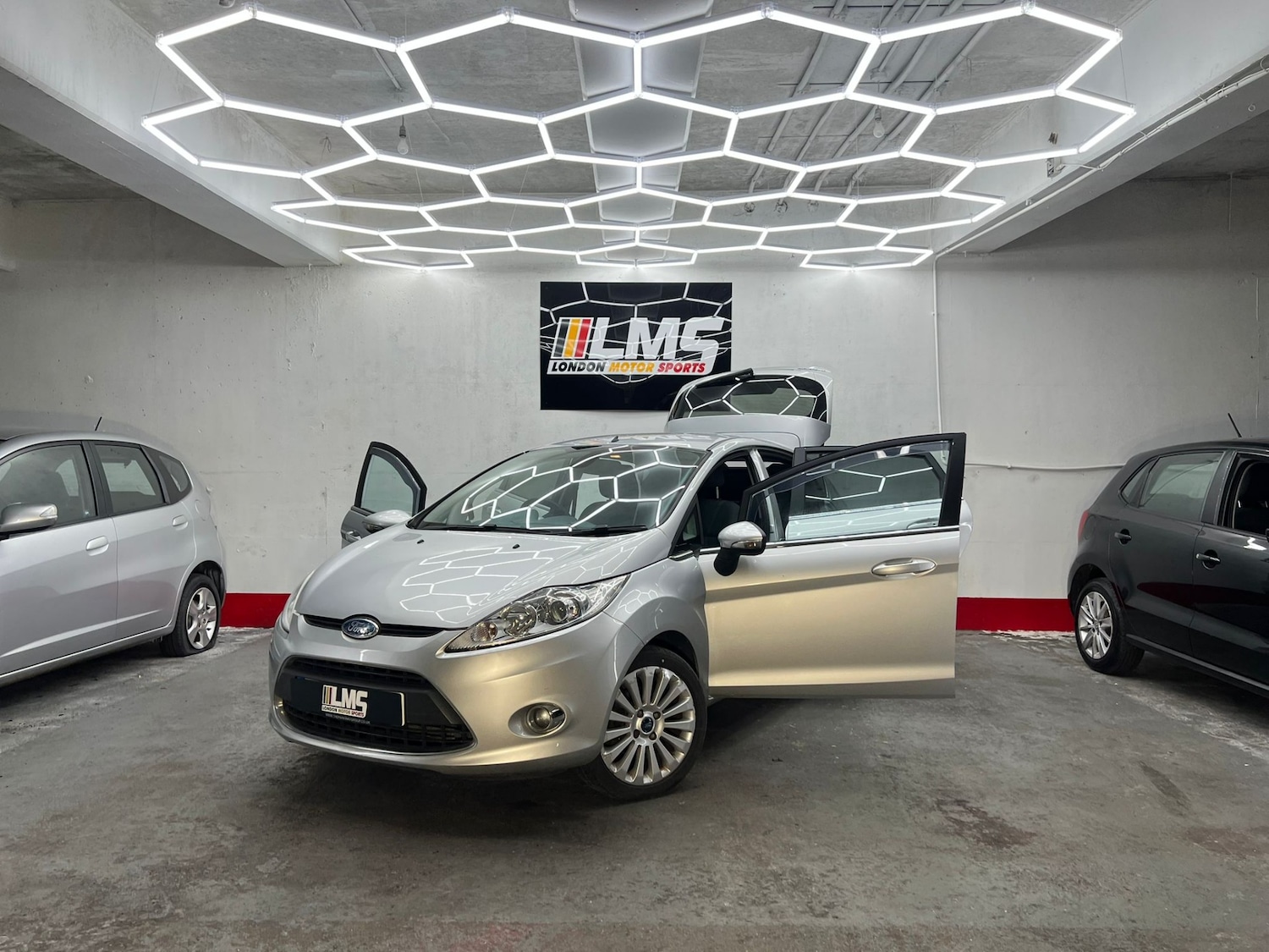 Used Ford Fiesta 2010 for sale - 77579809: Photo 16