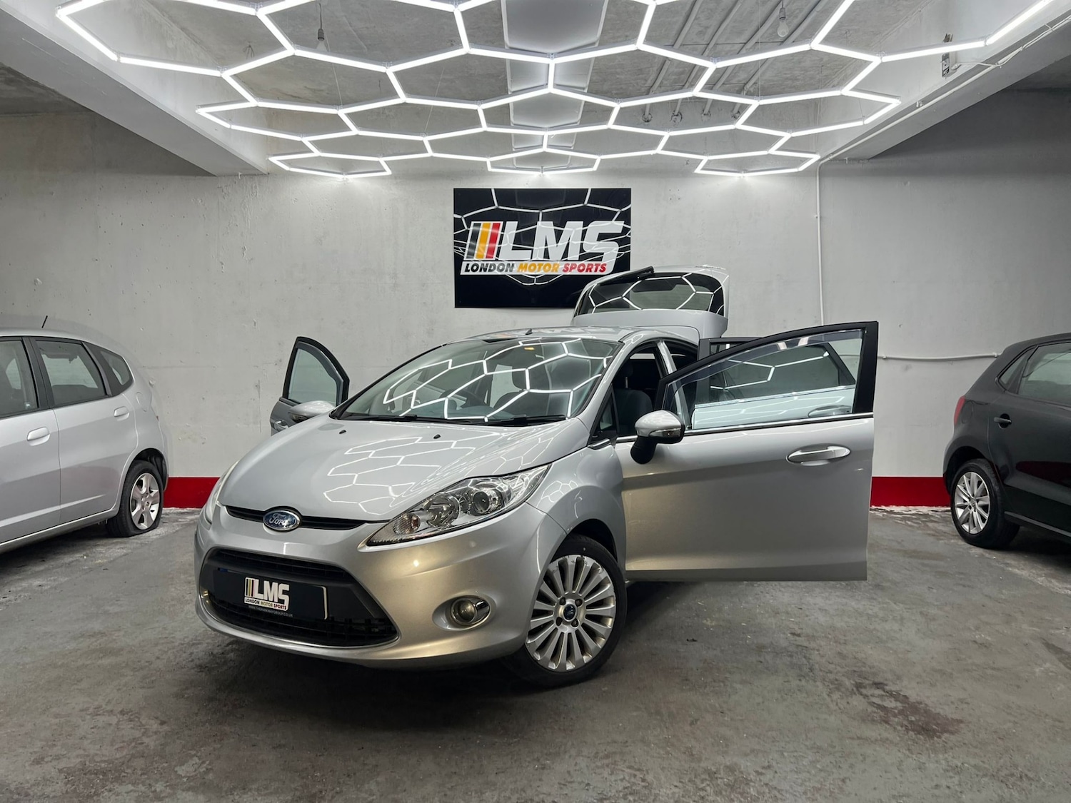 Used Ford Fiesta 2010 for sale - 77579809: Photo 18