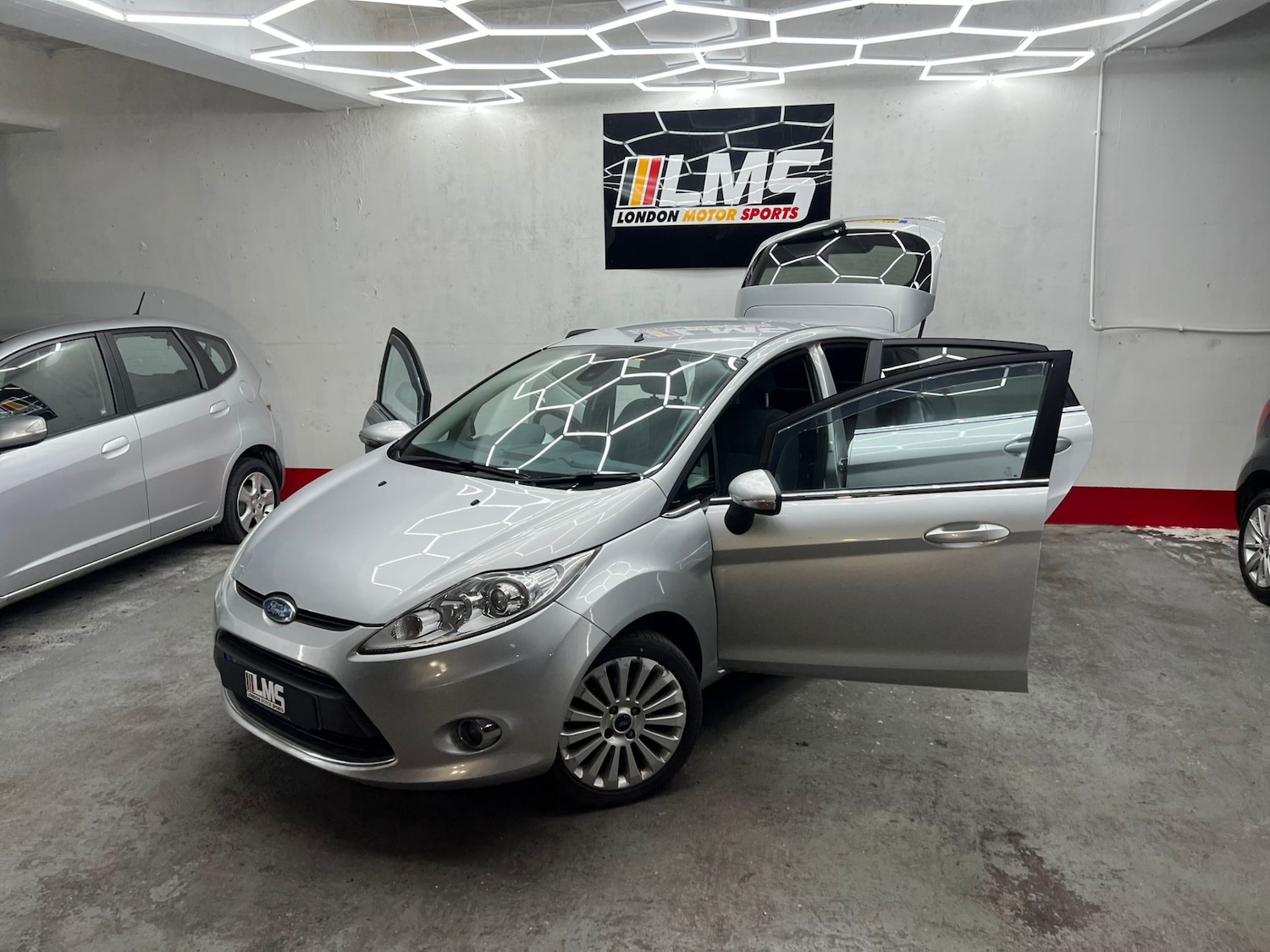 Used Ford Fiesta 2010 for sale - 77579809: Photo 19