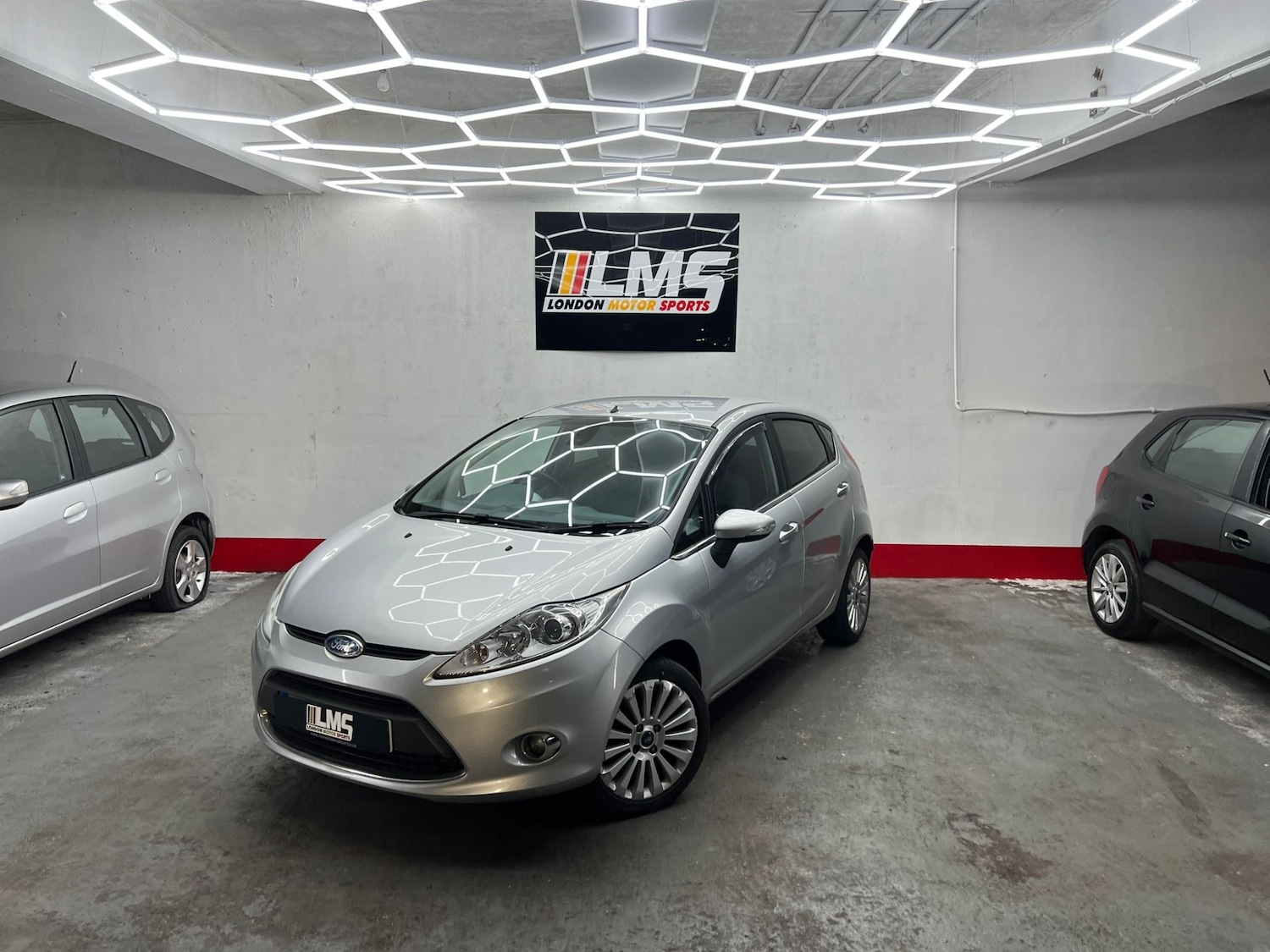 Used Ford Fiesta 2010 for sale - 77579809: Photo 2